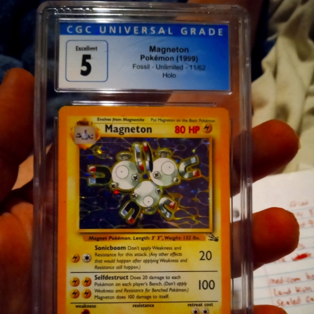 Vintage rare 1999 pokemon MAGNETON HOLO CGC SLAB